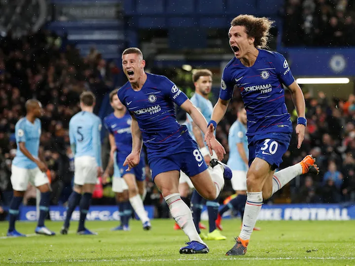 Chelsea inflict first defeat on Man City