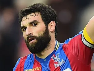 Jedinak a doubt for Palace