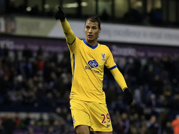 Pulis puts faith in Chamakh, Jerome