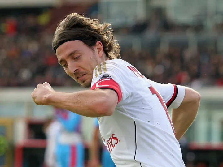 Montolivo starts for Milan