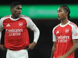 Arsenal repeat Dowman trick as Gunners make future contract decision