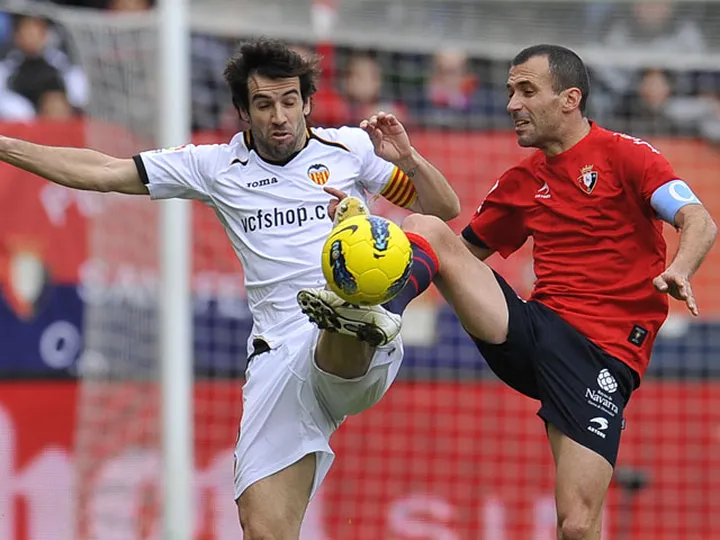 Punal signs Osasuna extension