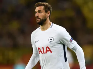 Llorente starts up front alongside Kane