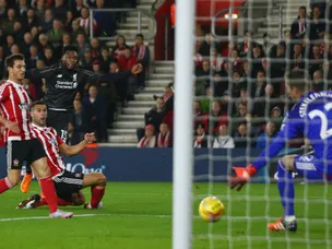 Sturridge brace gives Liverpool lead