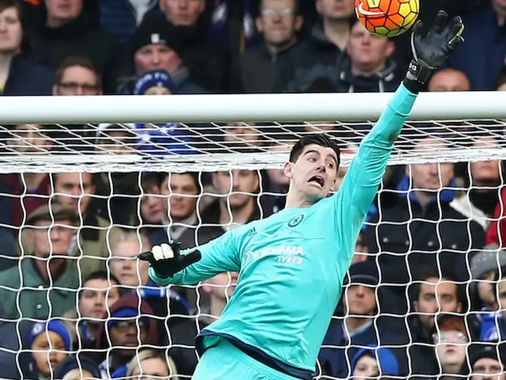 Juve want Courtois to replace Buffon?