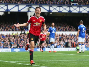 Herrera, Young return to Man United squad