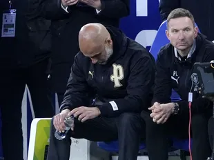 Advantage Arsenal: Man City suffer title blow despite rescuing draw in six-goal Everton thriller
