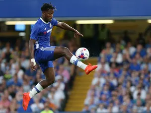 Conte: 'Batshuayi constantly improving'