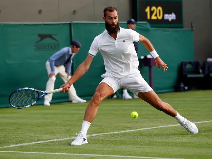 Benoit Paire given code violation and heckled in Wimbledon defeat