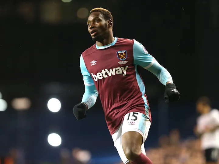 Diafra Sakho 'passes Rennes medical'