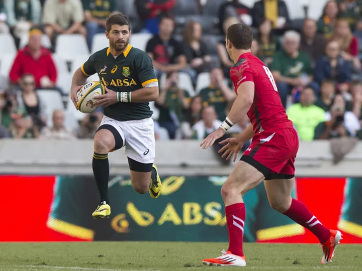 South Africa down brave Argentina