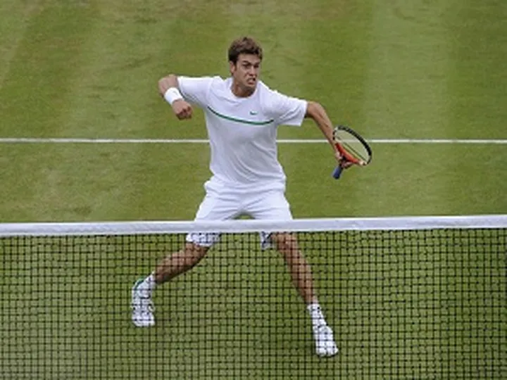 Harrison edges Giraldo in third-set breaker