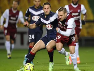 Metz miss late penalty in goalless draw