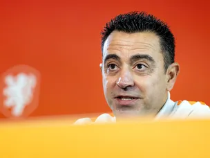 Xavi's Cruyff-inspired Netherlands plan faces immediate midfield problem