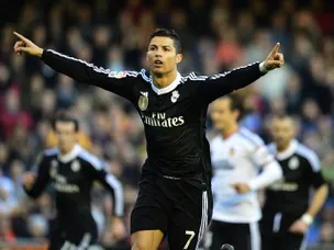 Ronaldo penalty punishes Valencia