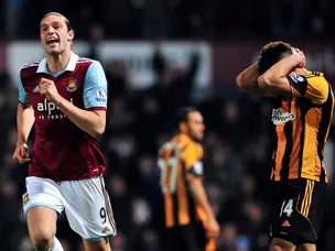 Carroll hails "great" Sam Allardyce