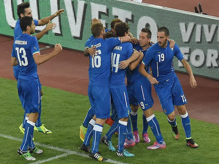 Immobile, De Rossi down 10-man Netherlands