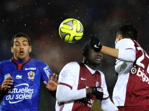 10-man Nice hold Metz to draw