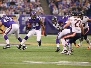 Vikings edge Bears at the break