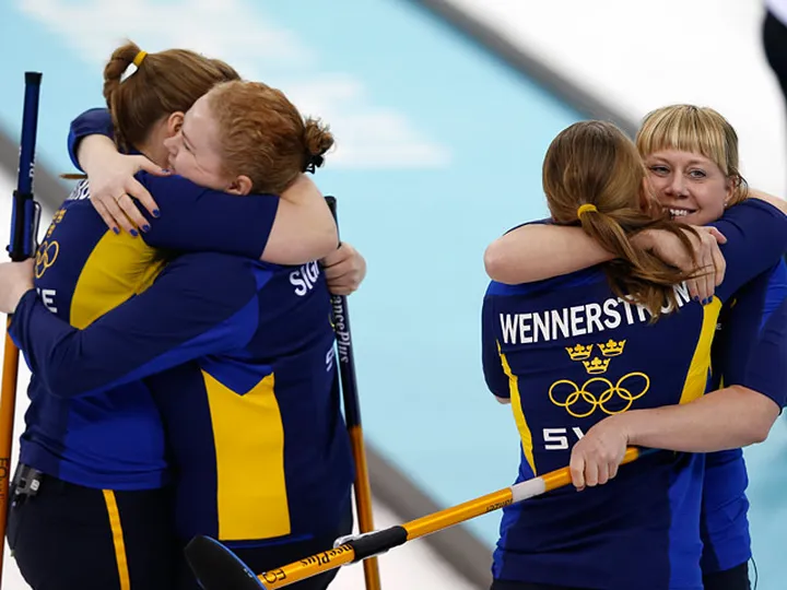 Sweden through to curling semi-finals