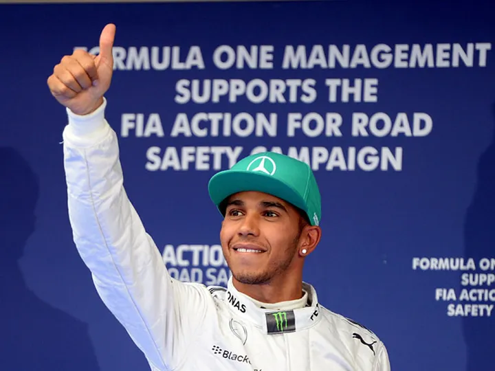 Hamilton claims pole in China