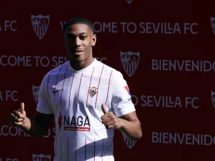 Julen Lopetegui criticises Anthony Martial Sevilla debut