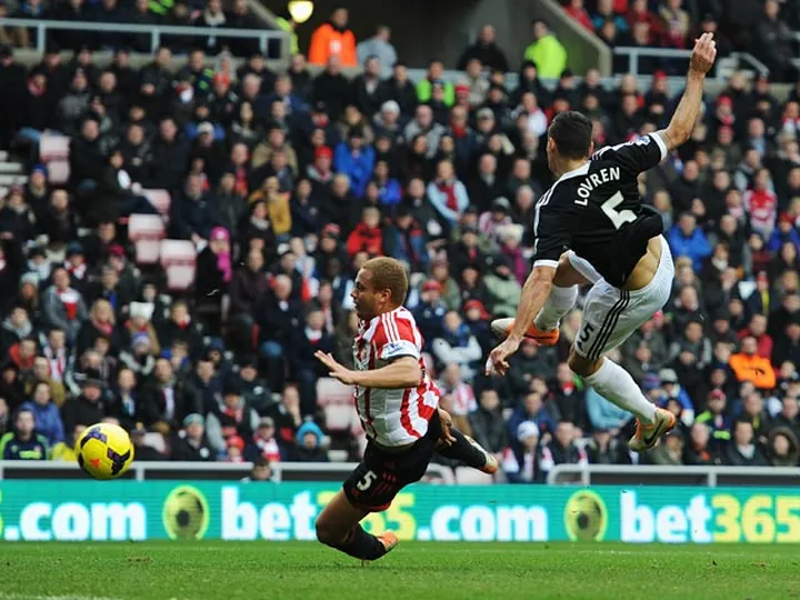 Rodriguez, Lovren give Southampton lead