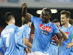 Napoli lead Palermo in thrilling clash