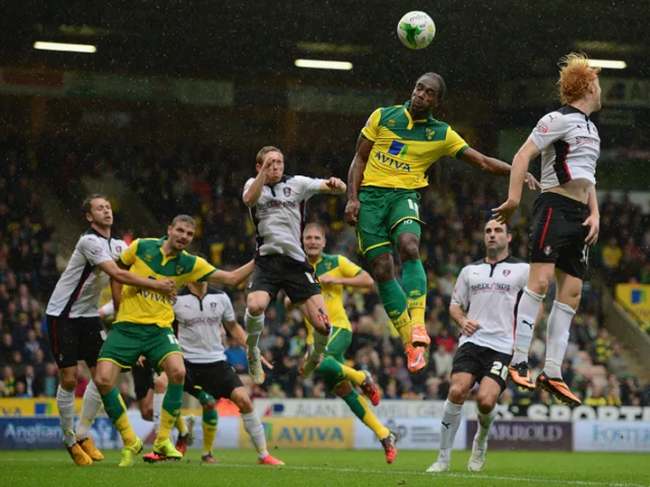 Jerome leads Norwich line against Brentford