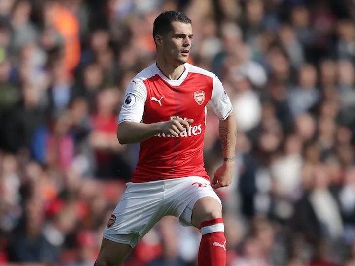 Switzerland's Xhaka suffers bruised knee