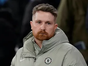 Chelsea bidding to avoid making club league history in Spurs derby showdown