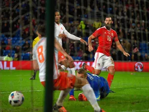 Joe Ledley cancels out Bas Dost opener