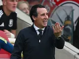 Aston Villa manager Unai Emery gives instructions on August 23, 2025