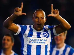 Super-sub Zamora wins it for Brighton