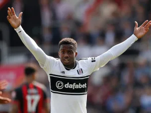Ryan Sessegnon injured as Spurs take on Wolves