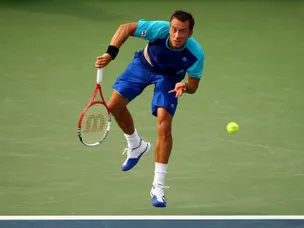 Kohlschreiber into Rotterdam quarter-finals