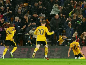 Wolves bidding to equal 54-year-old streak in Chelsea game