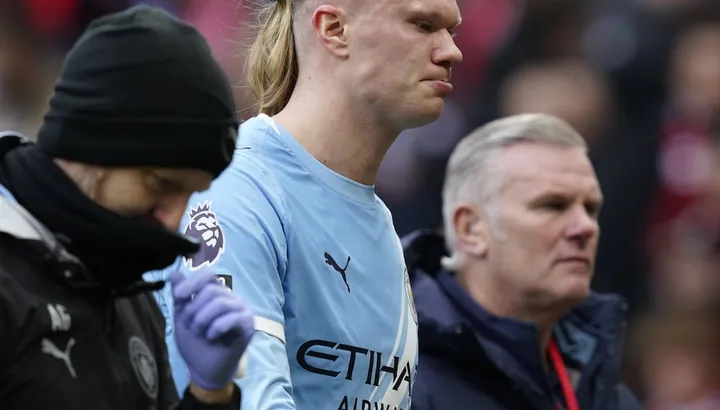 Pep explains why he subbed Haaland late in the derby