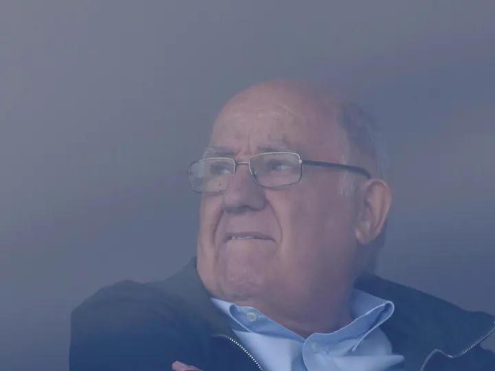 Amancio Ortega 'not interested in buying Man United'