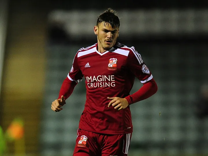 Branco fires Swindon into top two