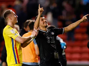 Joel Piroe earns Swansea first league win under Russell Martin at Bristol City