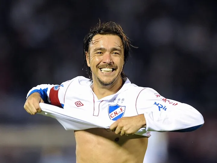 Alvaro Recoba retires at 40
