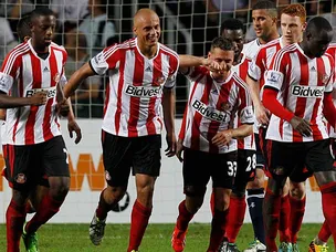 Sunderland beat Spurs in Hong Kong