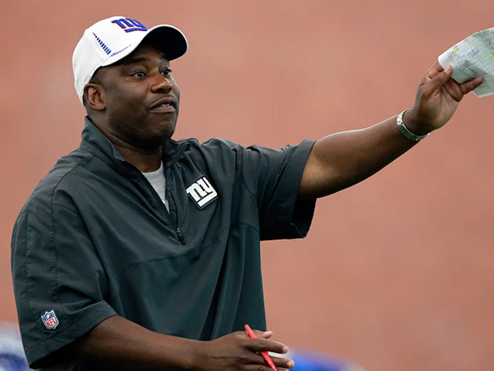 Fewell: 'Giants missed opportunities'