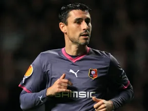 Rennes ease past Brest