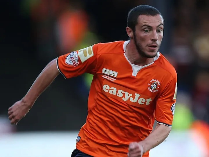 Michael Harriman extends Luton Town stay