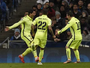 Suarez puts Barcelona in control