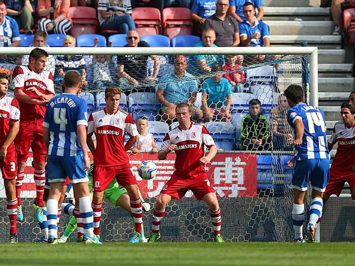 Gomez strikes late to rescue point for Wigan