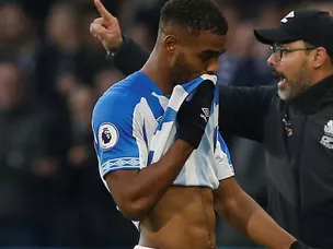 David Wagner unhappy with referee Michael Oliver