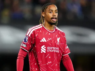 Munoz in, Barcola out? Predicted Liverpool XI vs. Fulham